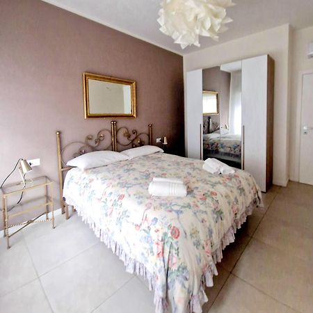Olivella21 Luxury Apartment Montesanto Napoli Esterno foto