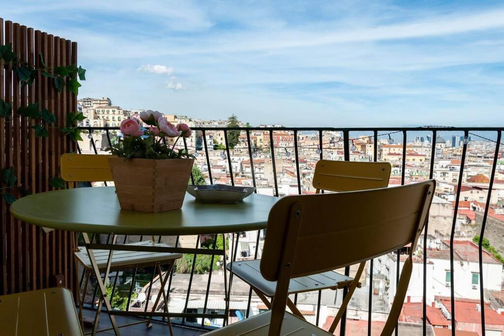 Olivella21 Luxury Apartment Montesanto Napoli Esterno foto