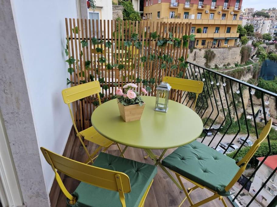 Olivella21 Luxury Apartment Montesanto Napoli Esterno foto